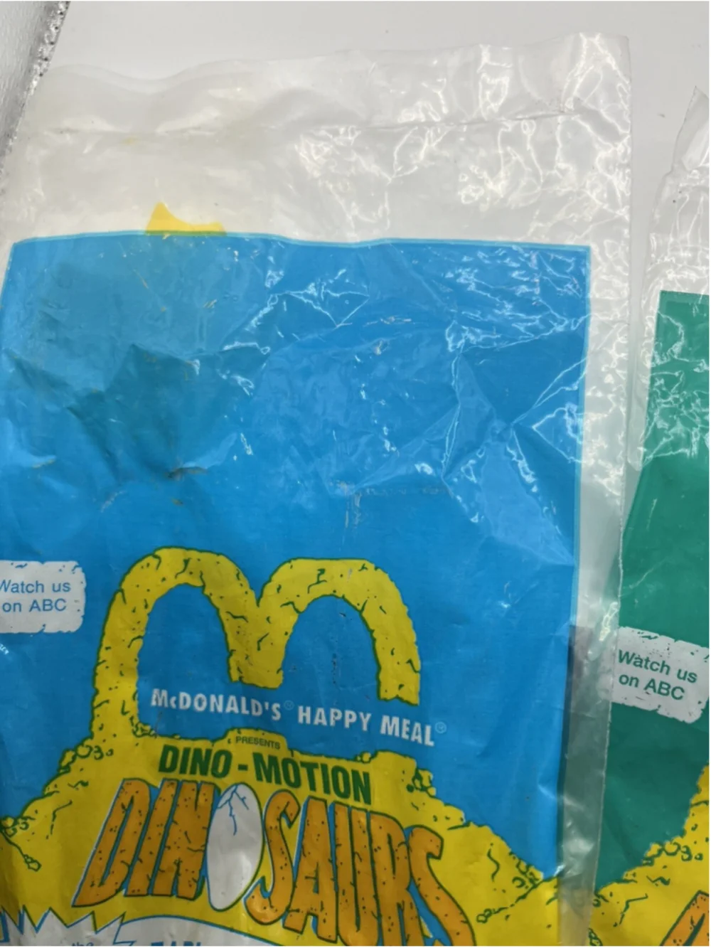 McDONALD’S HAPPY MEAL TOY – 2 DINOSAURS - MIP EARL &ROBBIE SNICLAIR 1992 VTG